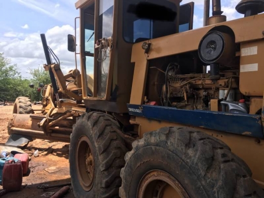 ขาย 895,000 รถเกรด GALION 850A สภาพสวยกิปพร้อมใช้ เครื่องดี เกียร์แรง ระบบไฮโดลิกพร้อม. เอกสารเล่มทะเบียน  รถอยู่ โคราช โทร 0610710295