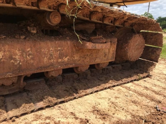 ขาย 1,250,000 บาท KOMATSU PC160-8 ทำงาน 13,XXX ชม เครื่องดี ปั้มแรง โช่หนา เอวแน่น เอกสารเล่มทะเบียน  รถอยู่ โคราช โทร 0610710295