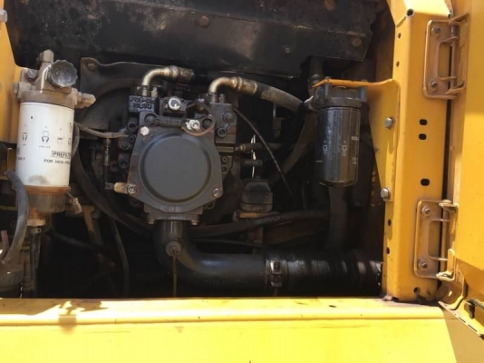 ขาย 1,250,000 บาท KOMATSU PC160-8 ทำงาน 13,XXX ชม เครื่องดี ปั้มแรง โช่หนา เอวแน่น เอกสารเล่มทะเบียน  รถอยู่ โคราช โทร 0610710295