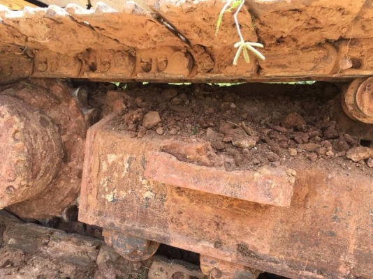 ขาย 1,250,000 บาท KOMATSU PC160-8 ทำงาน 13,XXX ชม เครื่องดี ปั้มแรง โช่หนา เอวแน่น เอกสารเล่มทะเบียน  รถอยู่ โคราช โทร 0610710295