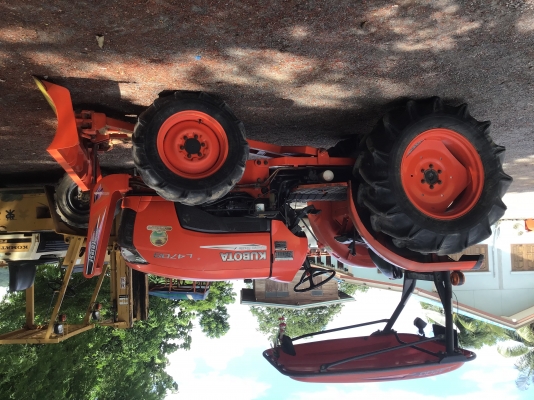 รถไถl4708dt ใบมีดหน้า เล่มพร้อม รถพร้อมใช้งาน