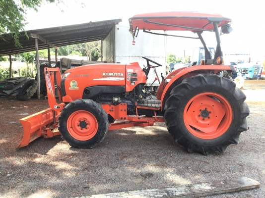 รถไถl4708dt ใบมีดหน้า เล่มพร้อม รถพร้อมใช้งาน