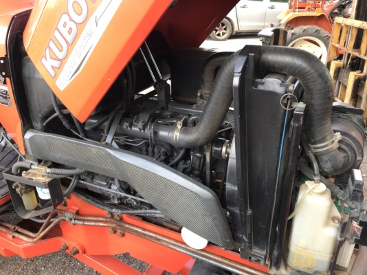 รถไถl4708dt ใบมีดหน้า เล่มพร้อม รถพร้อมใช้งาน