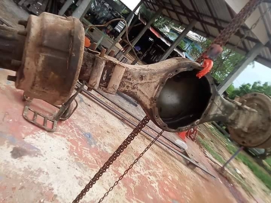 เพลากะบะและเพลา 6 ล้อ