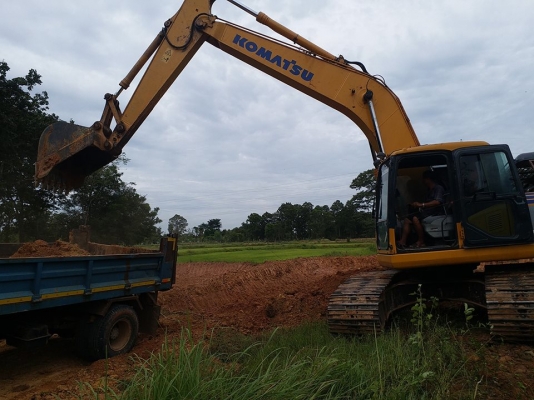 ขายรถขุดแบ็คโค PC200-7เอกสารเล่มทะเบียน เครื่องคัมมิ้น บูมสวยเอวดี พร้อมทำงาน วีดีโอการทำงานhttpsyoutu.beok1SP_QgCus