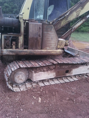 ขายรถแบคโฮ KOMATSU PC60-7 เอกสารอินวอย ราคา 300000