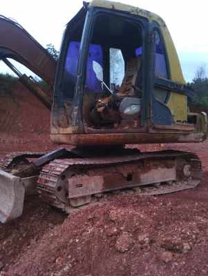 ขายรถแบคโฮ KOMATSU PC60-7 เอกสารอินวอย ราคา 300000