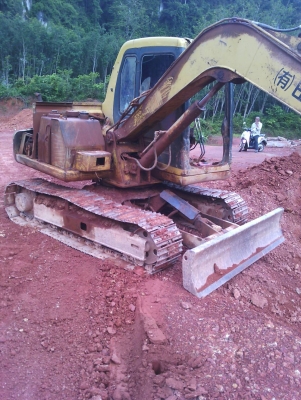 ขายรถแบคโฮ KOMATSU PC60-7 เอกสารอินวอย ราคา 300000
