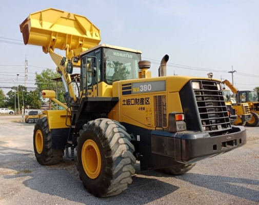 รถญี่ปุ่นเกรดA ขายถูก มาใหม่ KOMATSU WA380-5 สภาพสวย นำเข้าจากญี่ปุ่น โทร.090-986-2521 อ๊อบ