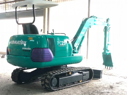 รถขุด KOMATSU PC 25-1 รุ่น 7 #คอนโทนสั้น ระบบไว เครื่องปั้มดี พร้อมทำสี พร้อมเช็คระบบ เก่านอกญี่ปุ่น มีเอกสารใบอินวอย  ราคา 360,000-.  สนใจติดต่อโทร:096:5411713 หรือ 092-5768909 (วัชรัตน์) ร้าน แสนเจริญ แทรกเตอร์