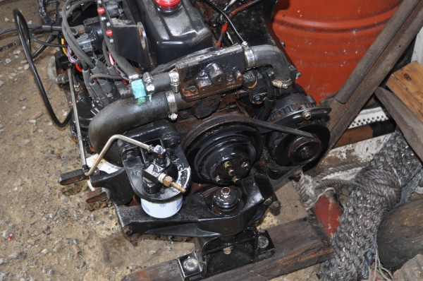 ขาย เครื่องเรือ volvo penta 3.0 ลิตร