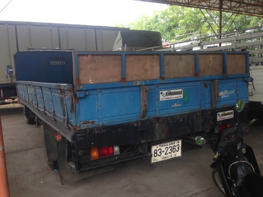 ขายด่วน 6 ล้อ Isuzu NQR 140 แรง สภาพพร้อมใช้