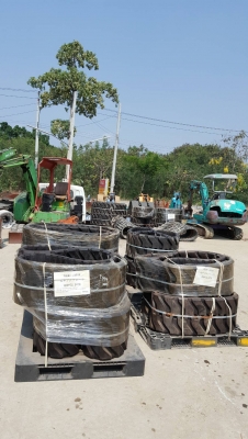 แทรคยางใหม่ 400x72.5x72 หลายขนาด  ใช้สำหรับ รถขุดเล็ก40/50/55 สอบถามขนาดและราคาได้