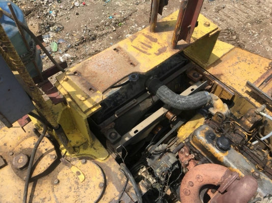 ขายรถแบคโฮหัวดูดแม่เหล็กพร้อมหัวคีป KOMATSU PC200-3 คอลโทรลสั้น ราคา 550000