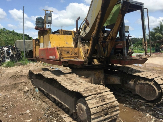 ขายรถแบคโฮหัวดูดแม่เหล็กพร้อมหัวคีป KOMATSU PC200-3 คอลโทรลสั้น ราคา 550000
