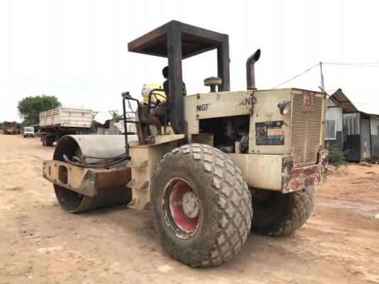 ขาย 695,000 บาท INGERSALLAND SD100B 2 เปลือก 2 เพลา เครื่องดี ปั้มแรง สภาพพร้อมใช้ เอกสารเล่มทะเบียน  รถอยู่ โคราช โทร 0610710295