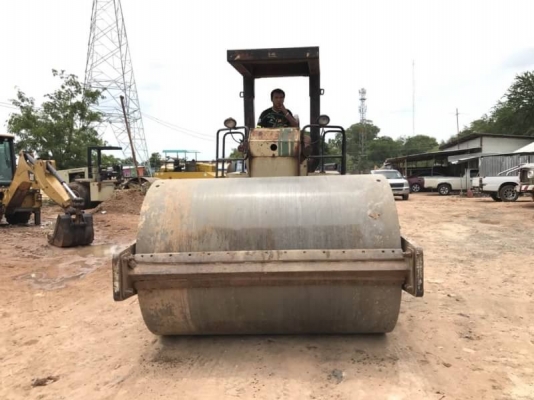 ขาย 695,000 บาท INGERSALLAND SD100B 2 เปลือก 2 เพลา เครื่องดี ปั้มแรง สภาพพร้อมใช้ เอกสารเล่มทะเบียน  รถอยู่ โคราช โทร 0610710295