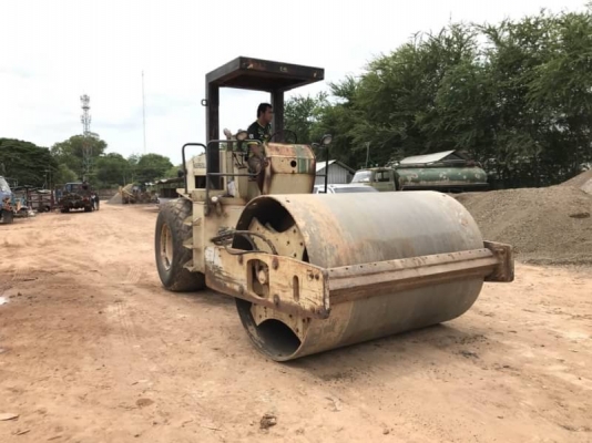 ขาย 695,000 บาท INGERSALLAND SD100B 2 เปลือก 2 เพลา เครื่องดี ปั้มแรง สภาพพร้อมใช้ เอกสารเล่มทะเบียน  รถอยู่ โคราช โทร 0610710295