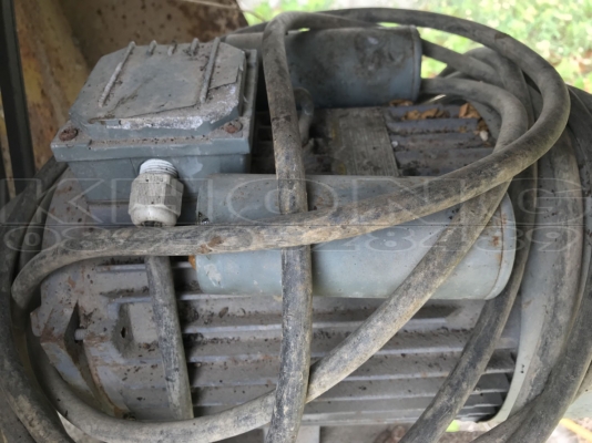 ขายด่วน โม่ปูน พร้อมไดร์ ใช้งานได้เลย เพียง 12000 บาท