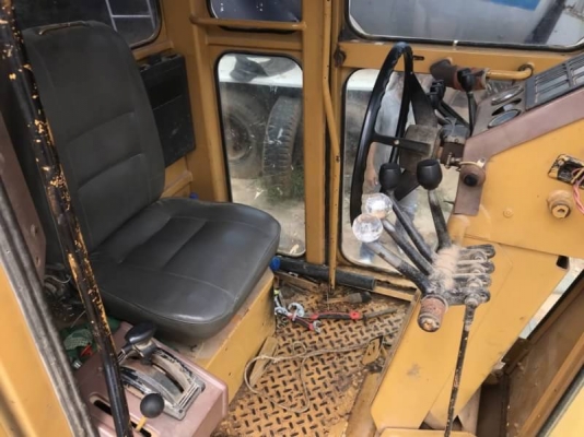 ขาย 895,000 รถเกรด GALION 850A สภาพสวยกิปพร้อมใช้ เครื่องดี เกียร์แรง ระบบไฮโดลิกพร้อม. เอกสารเล่มทะเบียน  รถอยู่ โคราช โทร 0610710295