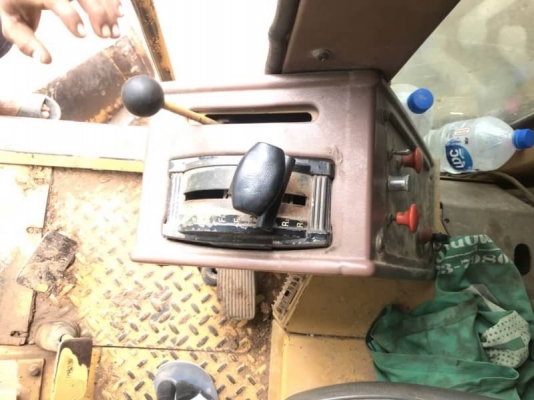 ขาย 895,000 รถเกรด GALION 850A สภาพสวยกิปพร้อมใช้ เครื่องดี เกียร์แรง ระบบไฮโดลิกพร้อม. เอกสารเล่มทะเบียน  รถอยู่ โคราช โทร 0610710295