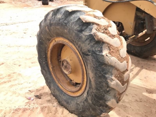 ขาย 895,000 รถเกรด GALION 850A สภาพสวยกิปพร้อมใช้ เครื่องดี เกียร์แรง ระบบไฮโดลิกพร้อม. เอกสารเล่มทะเบียน  รถอยู่ โคราช โทร 0610710295