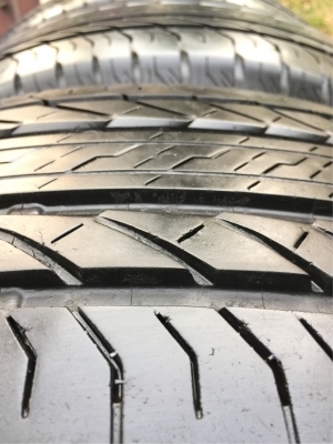 ยาง Bridgestone 245 70 16 กลางปี17 ดอกเต็ม ไม่มีปะ เนื้อนิ่มๆ ใช้ยาว ราคาไม่แพง