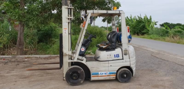 ขายด่วนรถยกTOYOTA6FG18ยก2ตันเสาสูง3.5เมตรยกจริงได้ถึง2.2ตันรถนอกนำเข้ายังไม่เคยใช้งานในเมืองไทยเลย