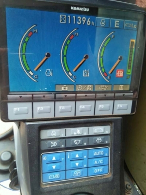 ขายดาวน์ 590,000 KOMATSU pc 200-8 N1 กล้องหลังพร้อม รถทำงาน 11,000 ชม. ดาวน์ 590,000   36,000 x 30  เครื่องดี ปั๊มแรง เอวแน่น ช่วงล่างสวย รถสวยสภาพพร้อมใช้งาน เอกสารเล่มทะเบียน รถอยู่ ลพบุรี 090772-3710 090-772-3708