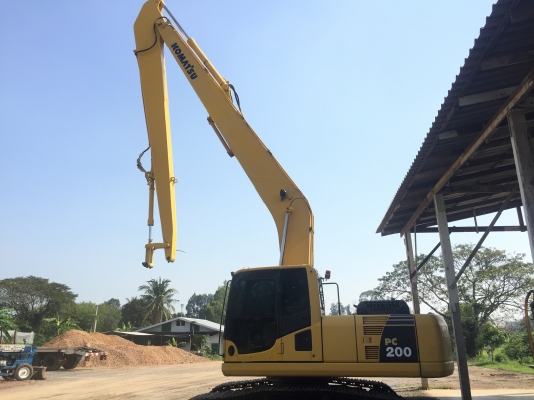 ขาย pc 200-8 บูมยาว16เมตร รถสวย แอร์เย็น ช่วงล่างแน่น รถพร้อมออกงาน รถอยู่ ลพบุรี สนใจติดต่อได้ที่0802719535 คุณเบียร์