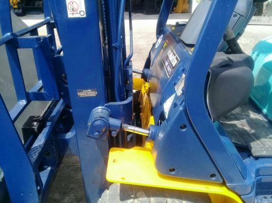 รถโฟล์คลิฟ KOMUTSU 1.4 ตัน รถโฟล์คลิฟ KOMUTSU 1.4 ตัน