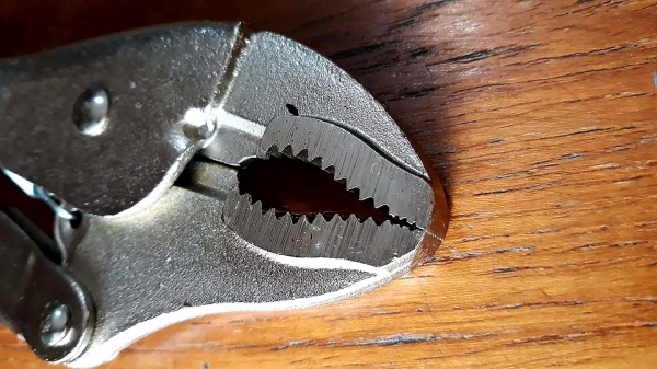 ขายคีมล็อกVISE GIRP 10WR MADE IN USA. ใหม่เก่าเก็บรุ่นกล่องเหลือง