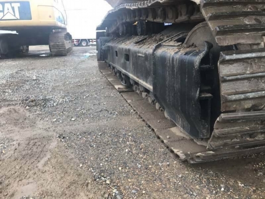 ขาย 1,780,000 CAT 330 C ไฟฟ้าครบ เครื่องดี ปั๊มแรง เอวแน่น ช่วงล่างเต็ม ไม่โหลด  รถสวยสภาพพร้อมใช้งาน เอกสารอินวอยท์ รถอยู่ นครปฐม 090-772-3710 090-772-3708