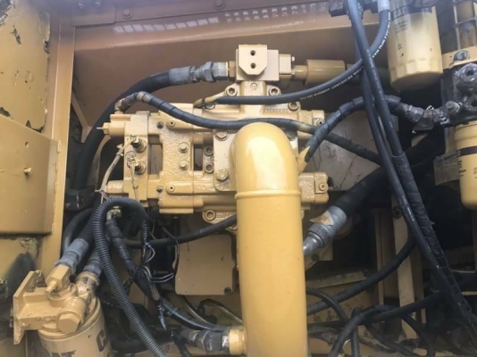 ขาย 1,780,000 CAT 330 C ไฟฟ้าครบ เครื่องดี ปั๊มแรง เอวแน่น ช่วงล่างเต็ม ไม่โหลด  รถสวยสภาพพร้อมใช้งาน เอกสารอินวอยท์ รถอยู่ นครปฐม 090-772-3710 090-772-3708