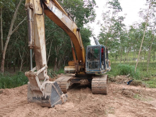 ขายรถแบคโฮ KOBELCO SK200-3 ขายรถแบคโฮ KOBELCO SK200-3