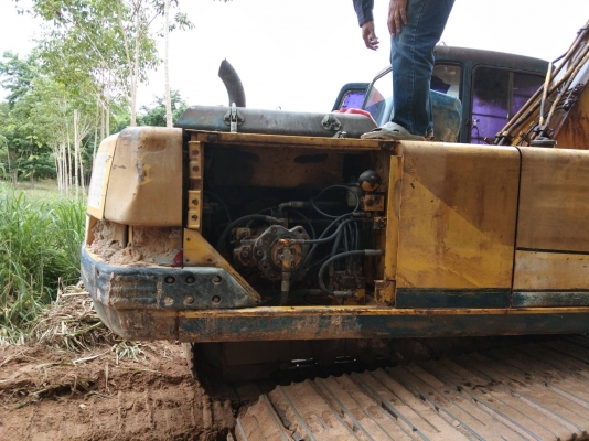 ขายรถแบคโฮ KOBELCO SK200-3 ขายรถแบคโฮ KOBELCO SK200-3