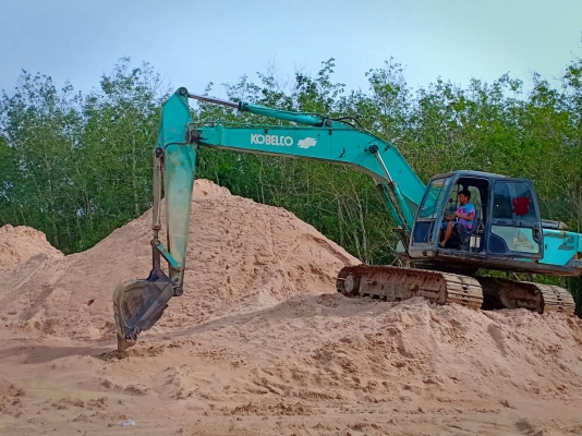 ขายรถแบคโฮ KOBELCO SK200-3