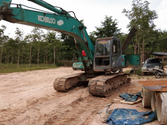 ขายรถแบคโฮ KOBELCO SK200-3