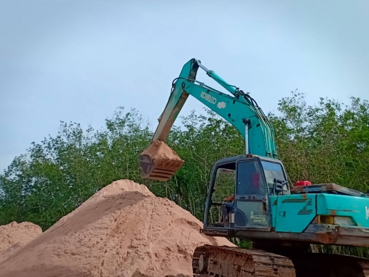ขายรถแบคโฮ KOBELCO SK200-3