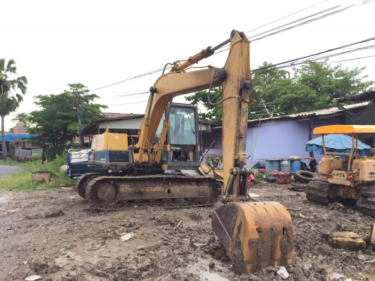 ขายรถแม็คโคร KOMATSU PC100-3 เก่าญี่ปุ่น รถสวยพร้อมใช้งาน มีเอกสารใบอินวอย เครื่องดีช่วงล่างดี ใบแทร็กสวย ราคาต่อรองคุยกันได้ โทร0616613023แพรว