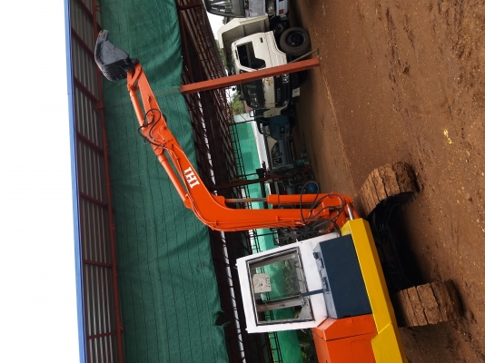 ขายแมคโฮPC 40 นำเข้า เก่านอก พร้อมใช้งาน มีเอกสารนำเข้า