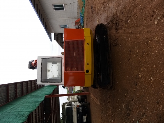 ขายแมคโฮPC 40 นำเข้า เก่านอก พร้อมใช้งาน มีเอกสารนำเข้า