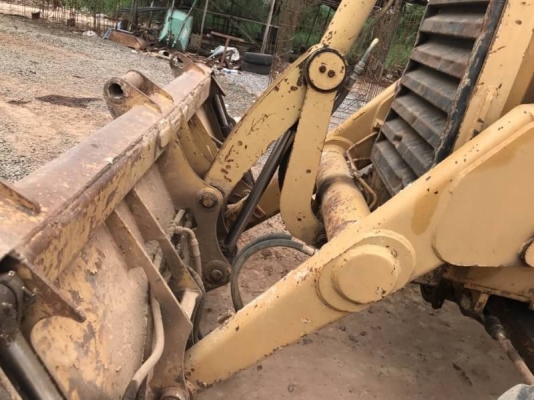 ขาย 265,000 รถตักหน้าขุดหลัง  CATTERPILAR 428B เครื่องดี เกียร์แรง สภาพพร้อมใช้ เอกสารชื้อขาย  รถอยู่ โคราช โทร 0610710295