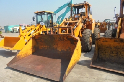 ขายรถตักล้อยาง TCM 45 เอวอ่อน สภาพดี (แขนยาวตักขึ้นสิบล้อได้เลย) ขายรถตักล้อยาง TCM 45 เอวอ่อน สภาพดี (แขนยาวตักขึ้นสิบล้อได้เลย)