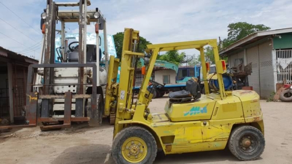 ขายด่วนรถยกMITSUBISHI FG35-18 ยก4ตันเพาเวอรเสาสูง3เมตรเกียออโต้งาสไลย์ยกให้ดูของหนัก4ตันสบายๆๆจริงๆรถนอกนำเข้ายังไม่เคยใช้งานในเมืองไทยเลย