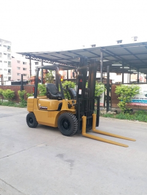 ขายรถยกโฟร์คลิฟท์ยี่ห้อ Mitsubishi 2.5 ตัน เสา 5 เมตร ขายรถยกโฟร์คลิฟท์ยี่ห้อ Mitsubishi 2.5 ตัน เสา 5 เมตร