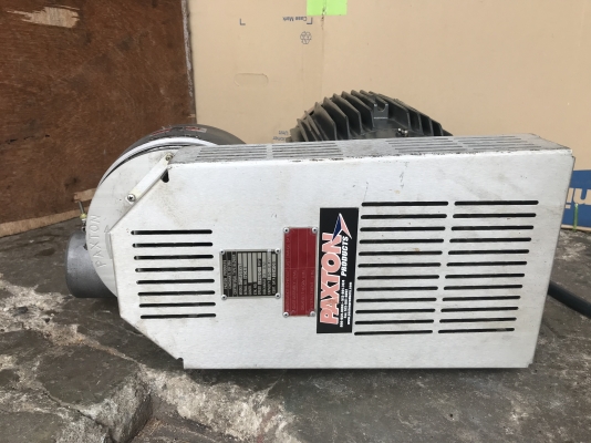 ขายโบวเวอร์แรงดันสูงแบบใบพัด Turbo Paxton made in USA. ขนาด 20HP. 380V รุ่น AT-Series รอบจัดมาก 17600rpm. ใช้ผลิตและส่งอากาศ และสูญญากาศ สภาพสวยมาก พร้อมใช้งาน