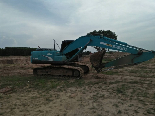 ขายรถแม็กโคKobelco200supper10,400ชม. ขายรถแม็กโคKobelco200supper10,400ชม.