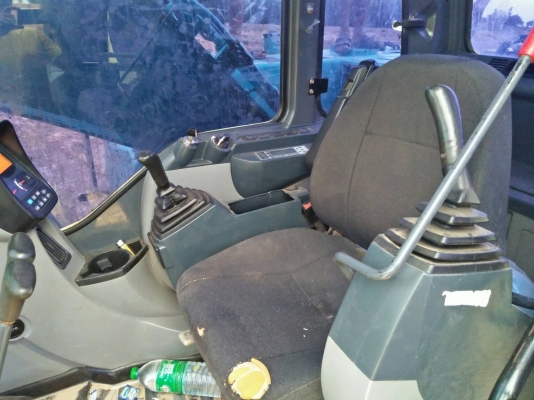 ขายรถแม็กโคKobelco200supper10,400ชม. ขายรถแม็กโคKobelco200supper10,400ชม.