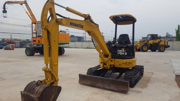 รถแบคโฮ  Komatsu จากญี่ปุ่น PC35MR-2   ไม่เคยใช้ในไทย